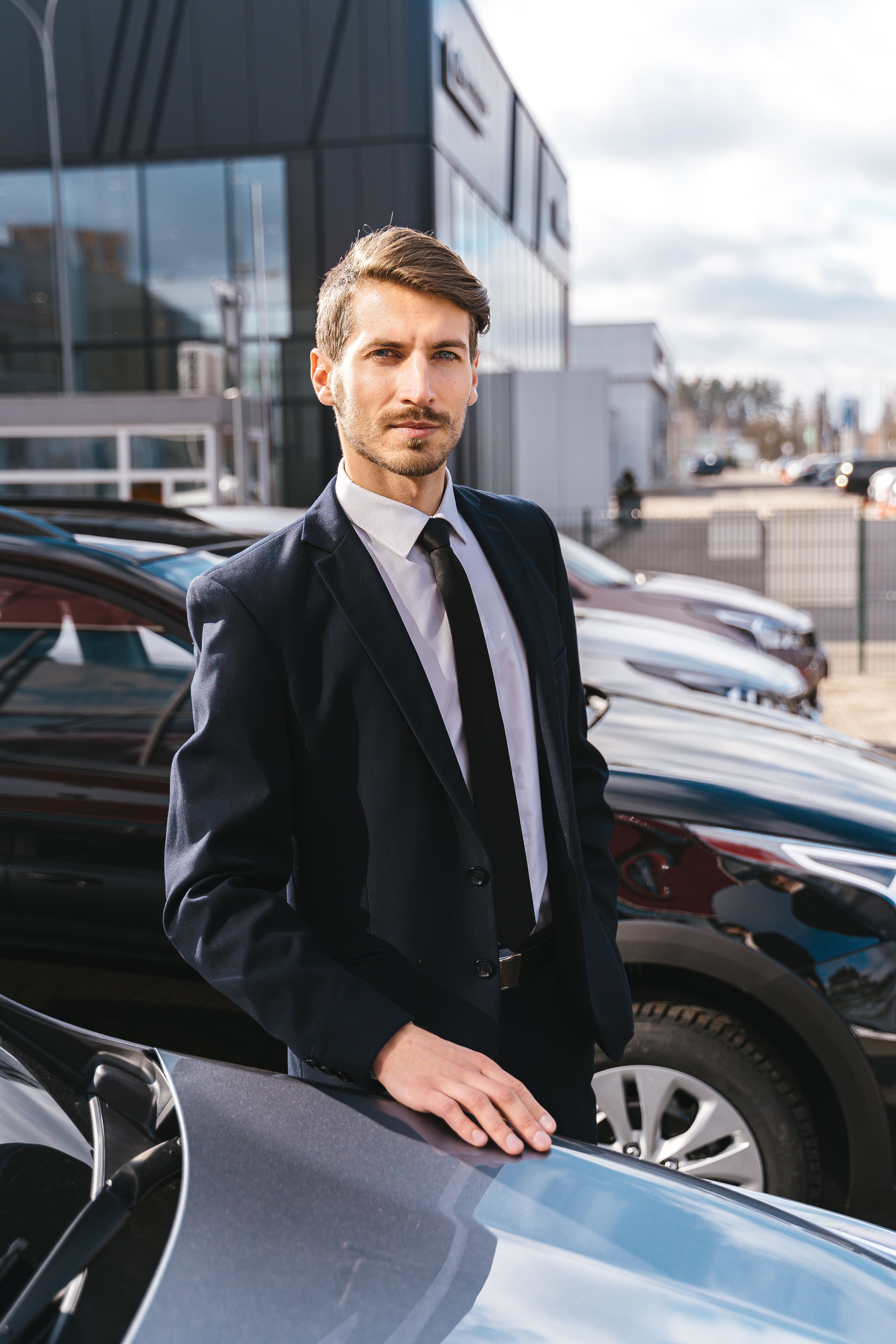 Corporate chauffeur-driven fleet leasing in Kerala